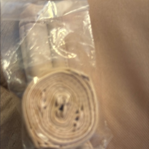 NWT Vanity Fair Women's Beauty Back Full Figure Beige Bra - Picture 7 of 8